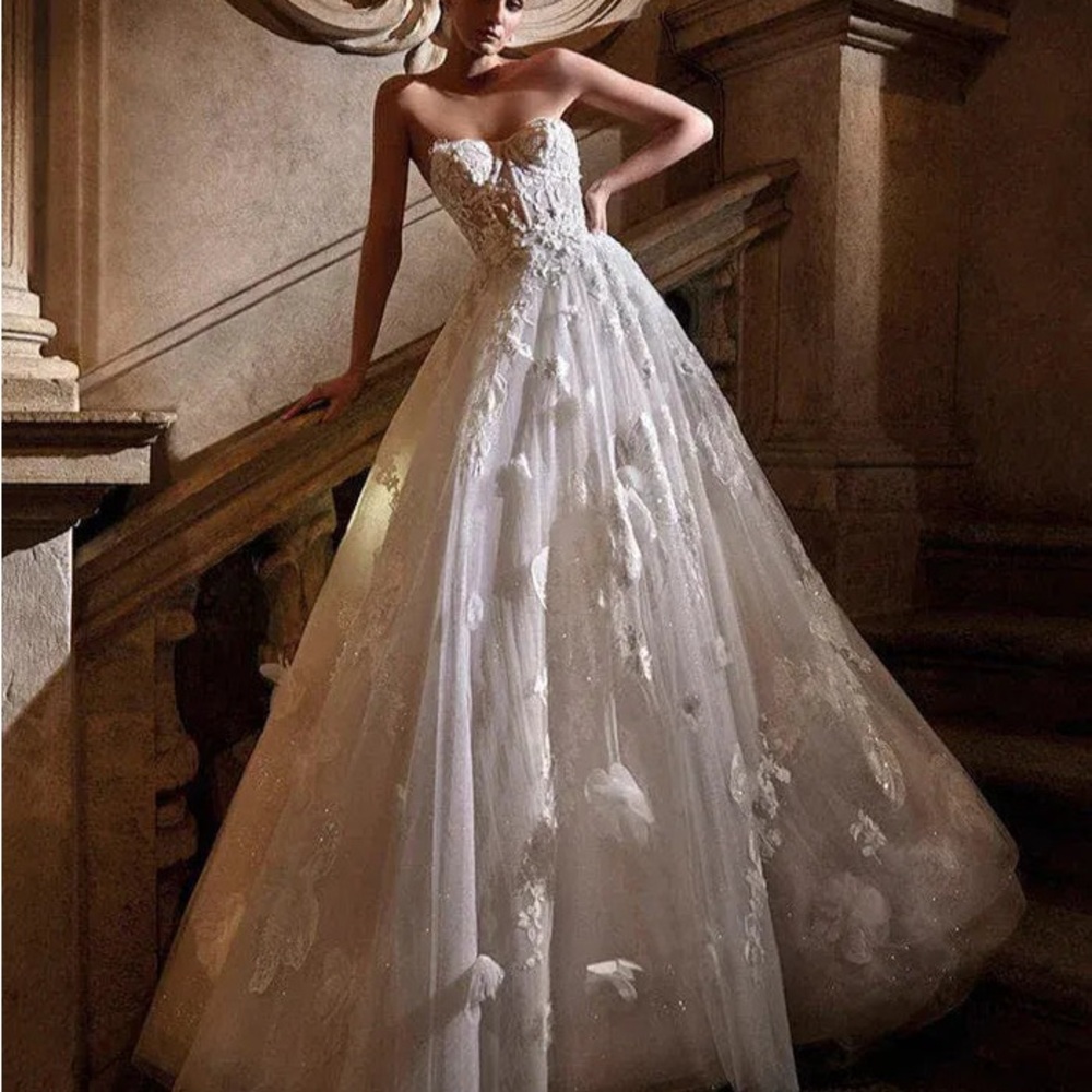 Pronovias Wedding Gown